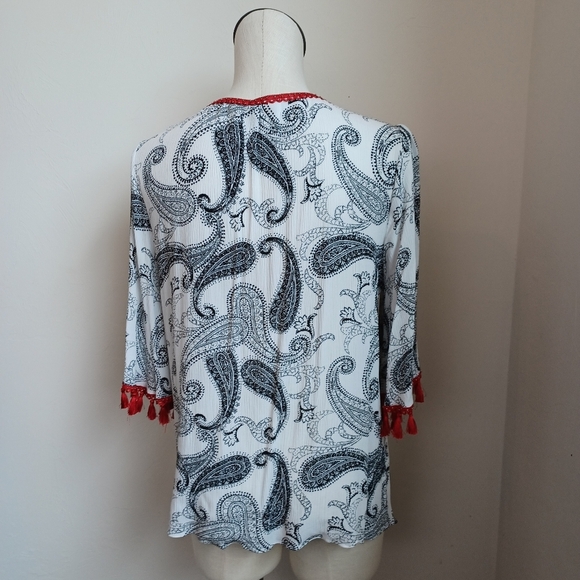 Chicos Top Paisley Print Black White Red Tassels Tunic Blouse Womens Size Small - Picture 8 of 14